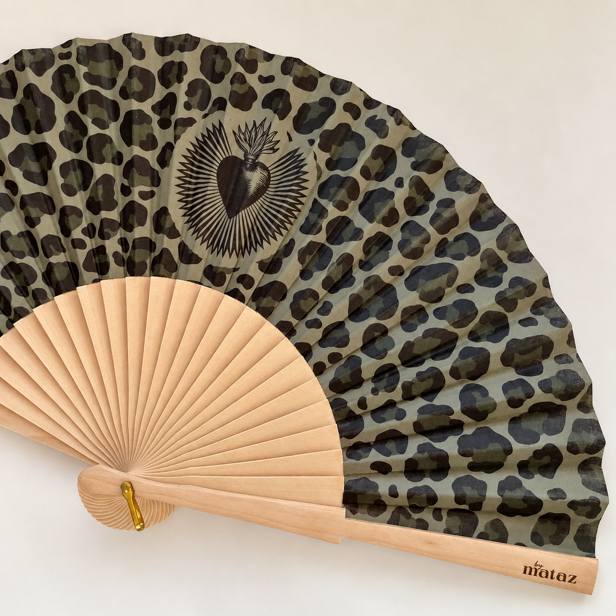 LEOPARD KAKI COEUR EX-VOTO