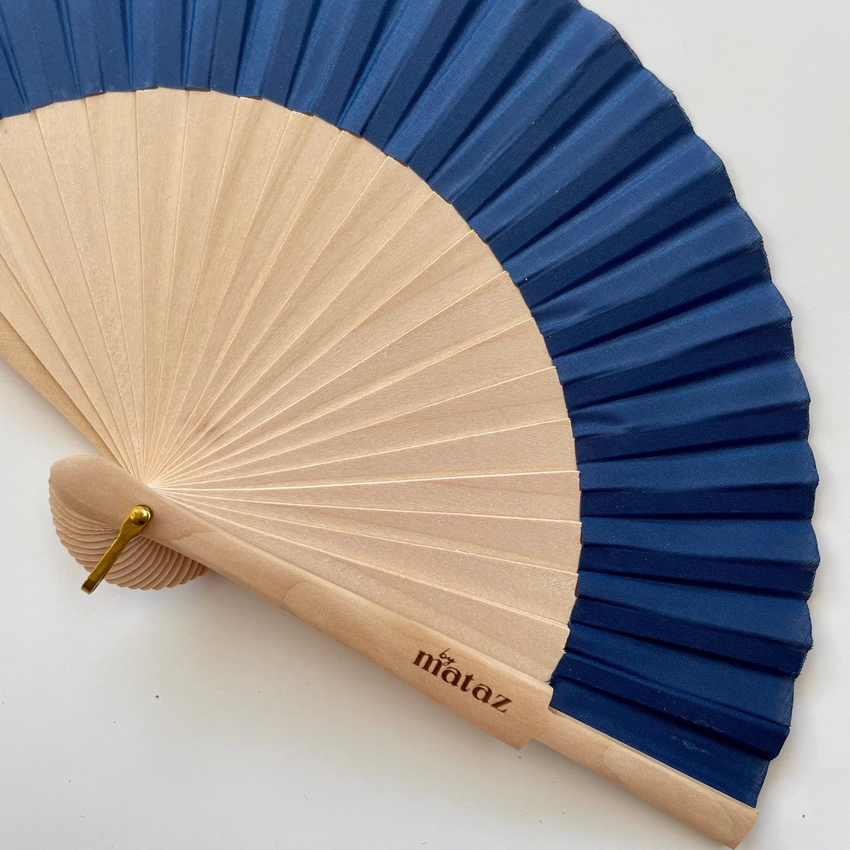 NOUVEAUTÉ - ÉVENTAIL MINI BLEU MARINE – éventail by mataz